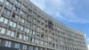 Здание администрации Сумской области после предыдущей атаки, произошедшей 26 июля 2025 года